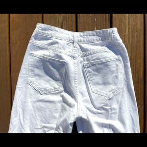 White denim jeans